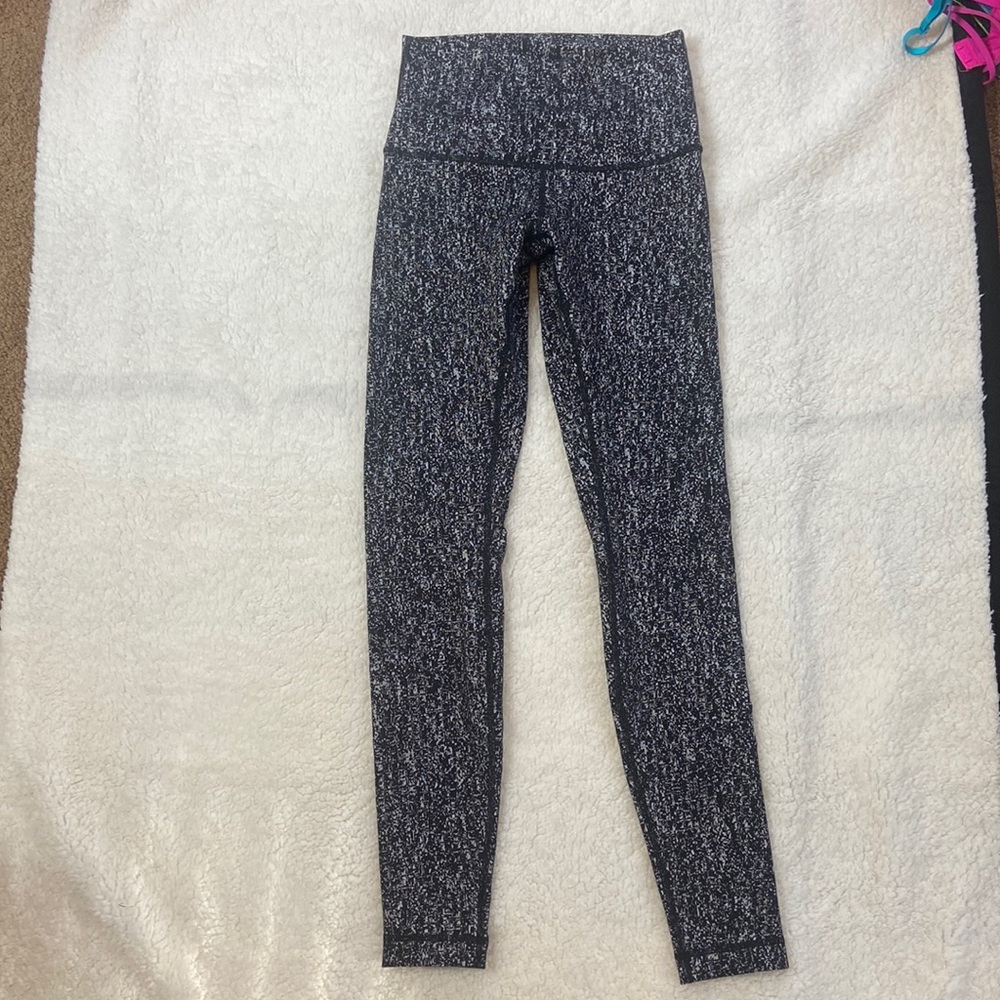 Lululemon leggings size 6